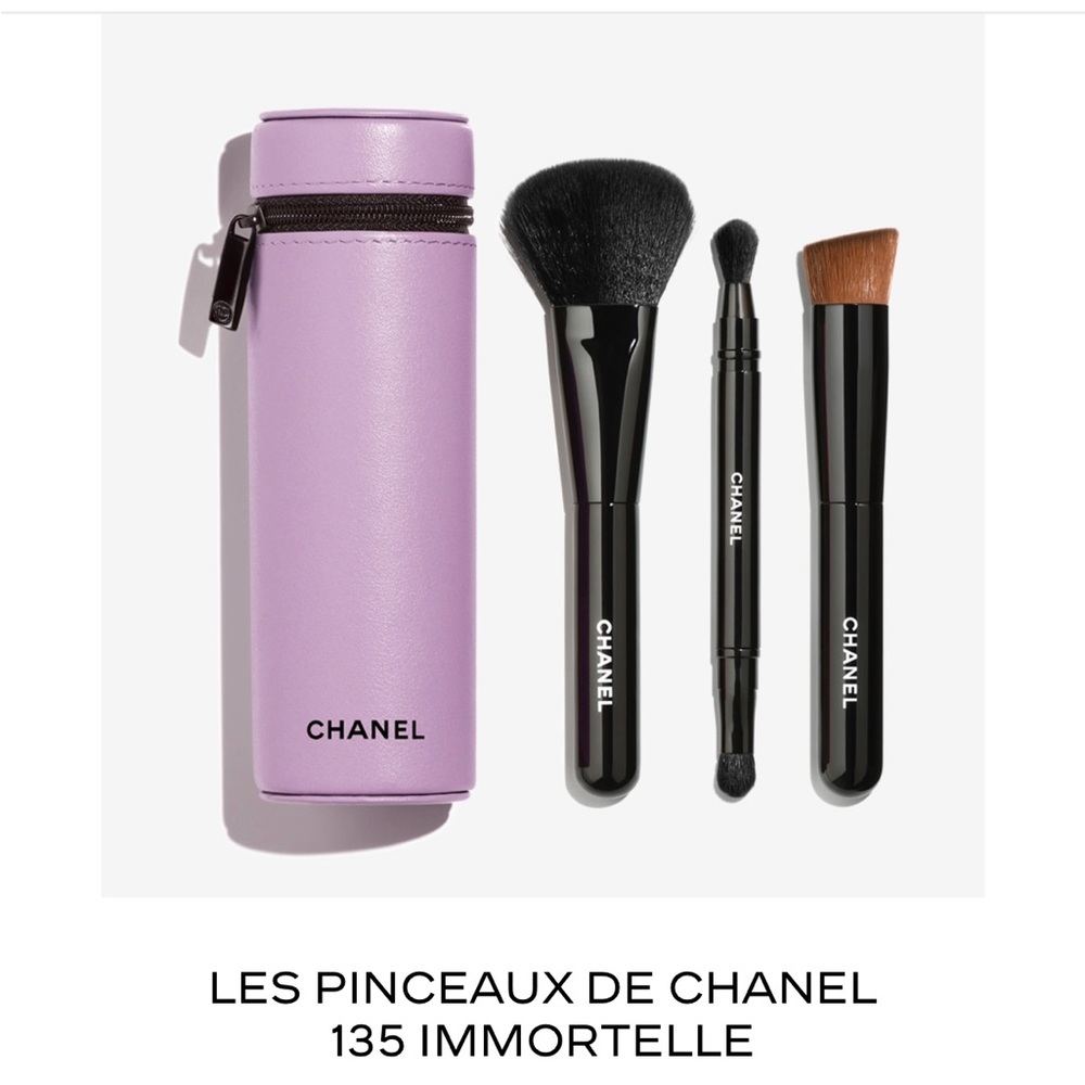 Chanel color code brush set in 135 Immortelle